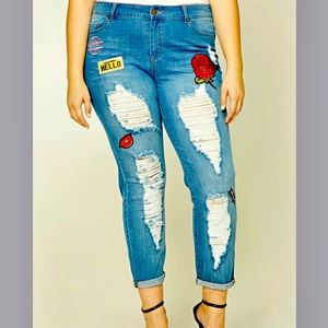 NWT Forever 21 patchwork denim jeans! 🌹